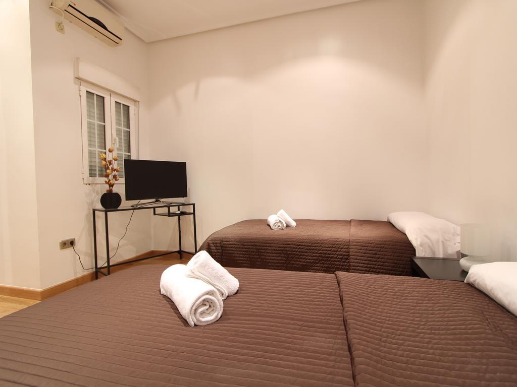 Apartamentos Good Stay Prado Madrid Oda fotoğraf