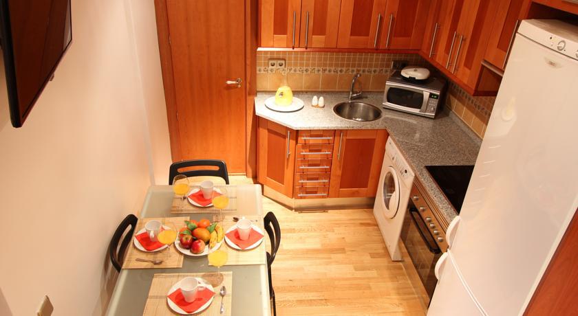 Apartamentos Good Stay Prado Madrid Oda fotoğraf