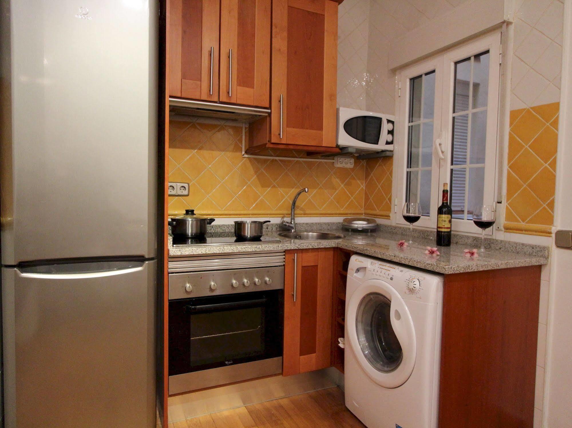 Apartamentos Good Stay Prado Madrid Dış mekan fotoğraf
